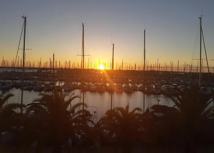 Lejlighed T2 Sur Le Port Avec Parking