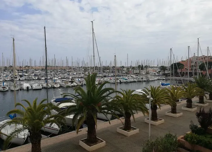 T2 Sur Le Port Avec Parking * Gruissan