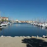 T2 Sur Le Port Avec Parking *