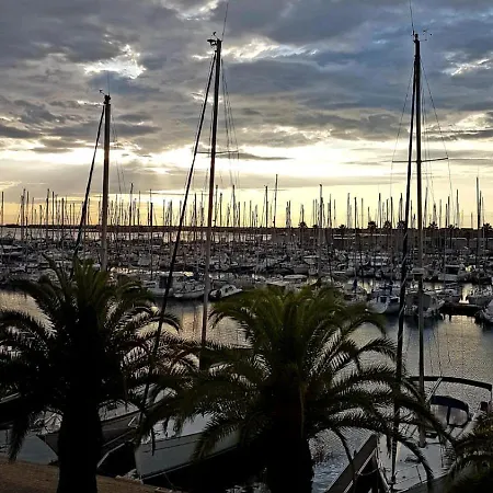 T2 Sur Le Port Avec Parking Gruissan