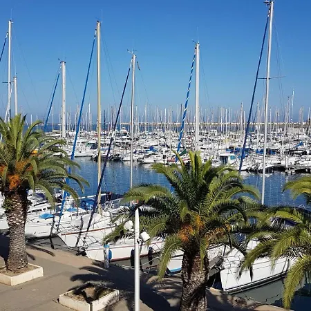 T2 Sur Le Port Avec Parking Apartament