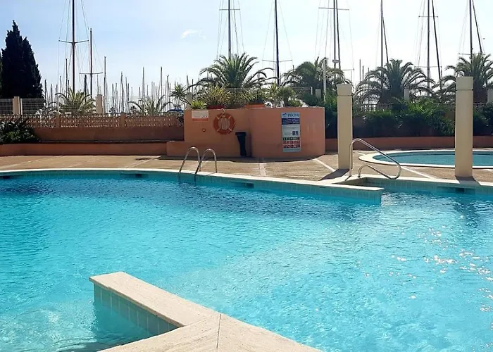 T2 Sur Le Port Avec Parking Daire Gruissan